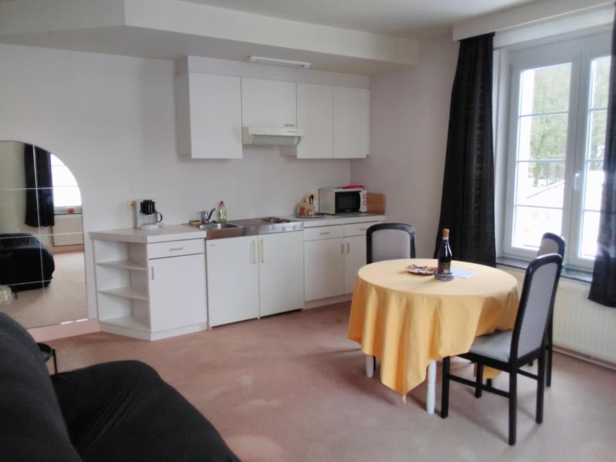 Petite Chatelaine Batiment Les Chevaliers Herbeumont Buitenkant foto